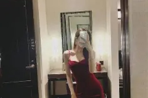 娱乐圈爆红真相揭秘：字母女星讨好网红王安宇插足刘学义升咖搭上杨幂朱正廷新恋情被曝光